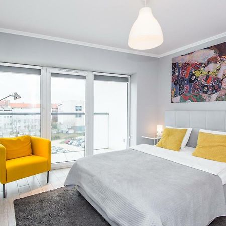 Estúdio Apartamento de 35m2 com 1 banheiro privativo em Centro de Poznan Poznań Exterior foto