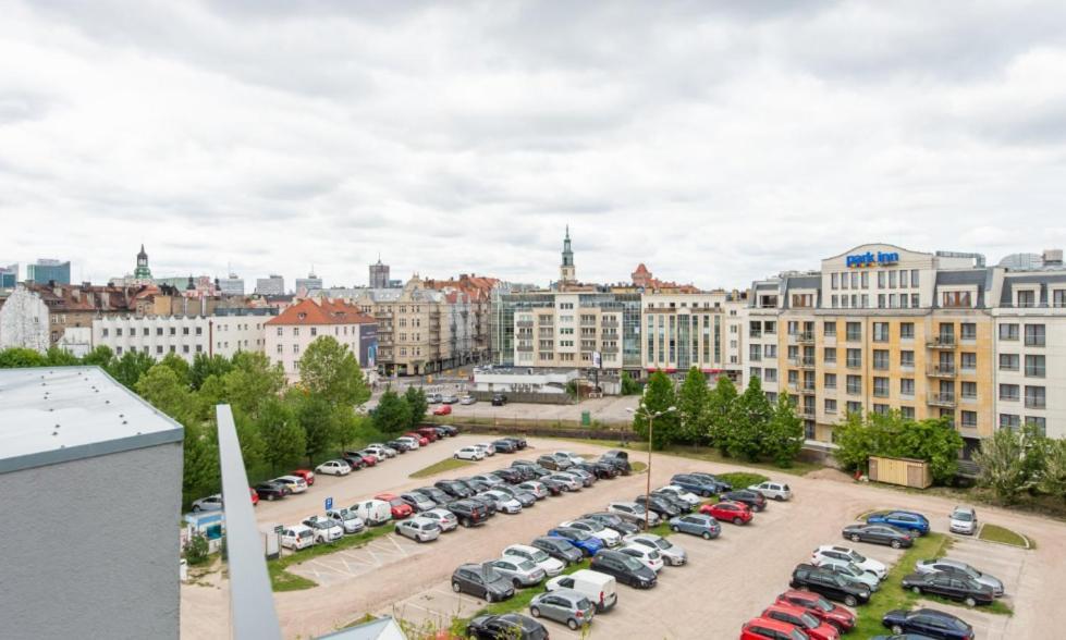 Estúdio Apartamento de 35m2 com 1 banheiro privativo em Centro de Poznan Poznań Exterior foto