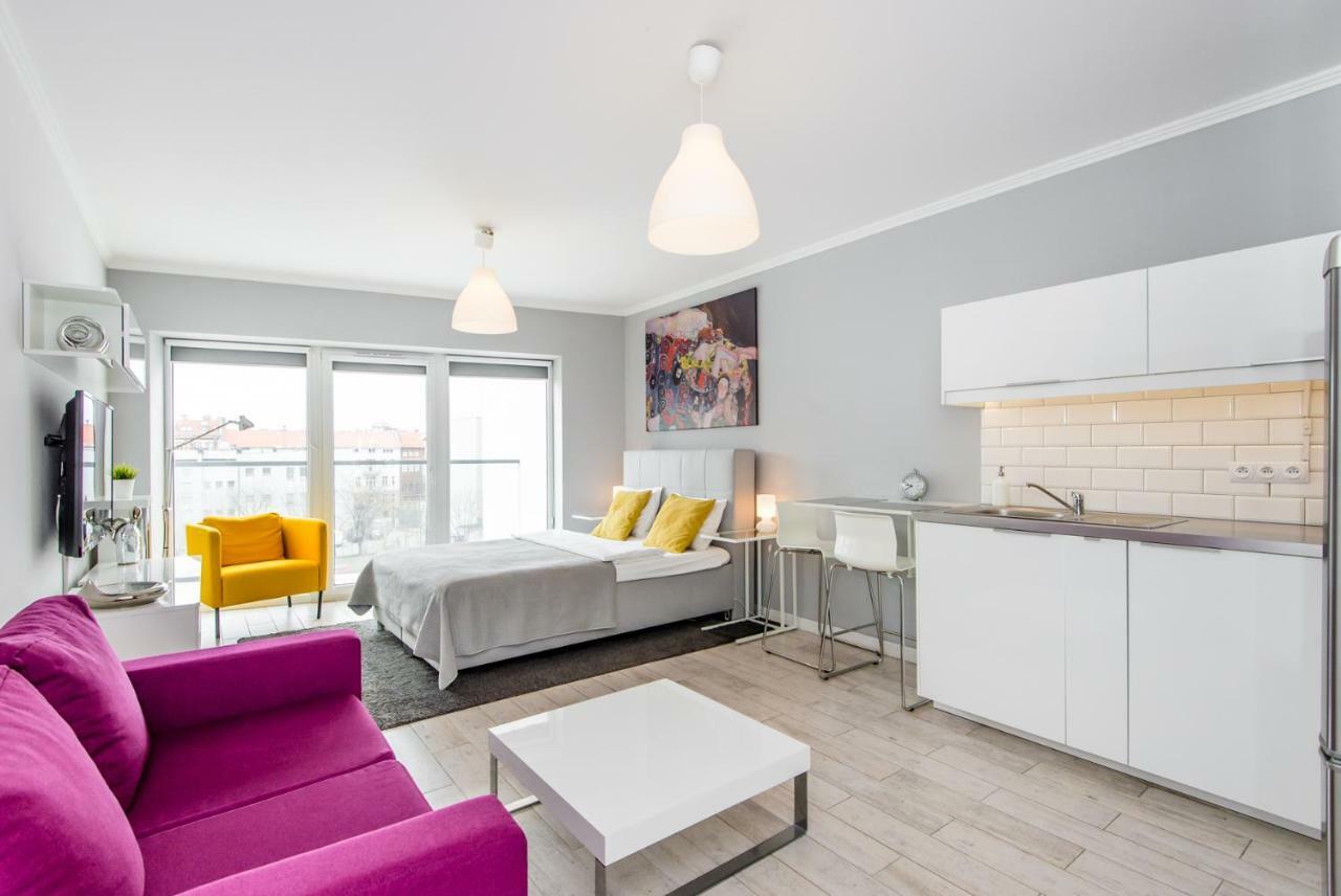 Estúdio Apartamento de 35m2 com 1 banheiro privativo em Centro de Poznan Poznań Exterior foto