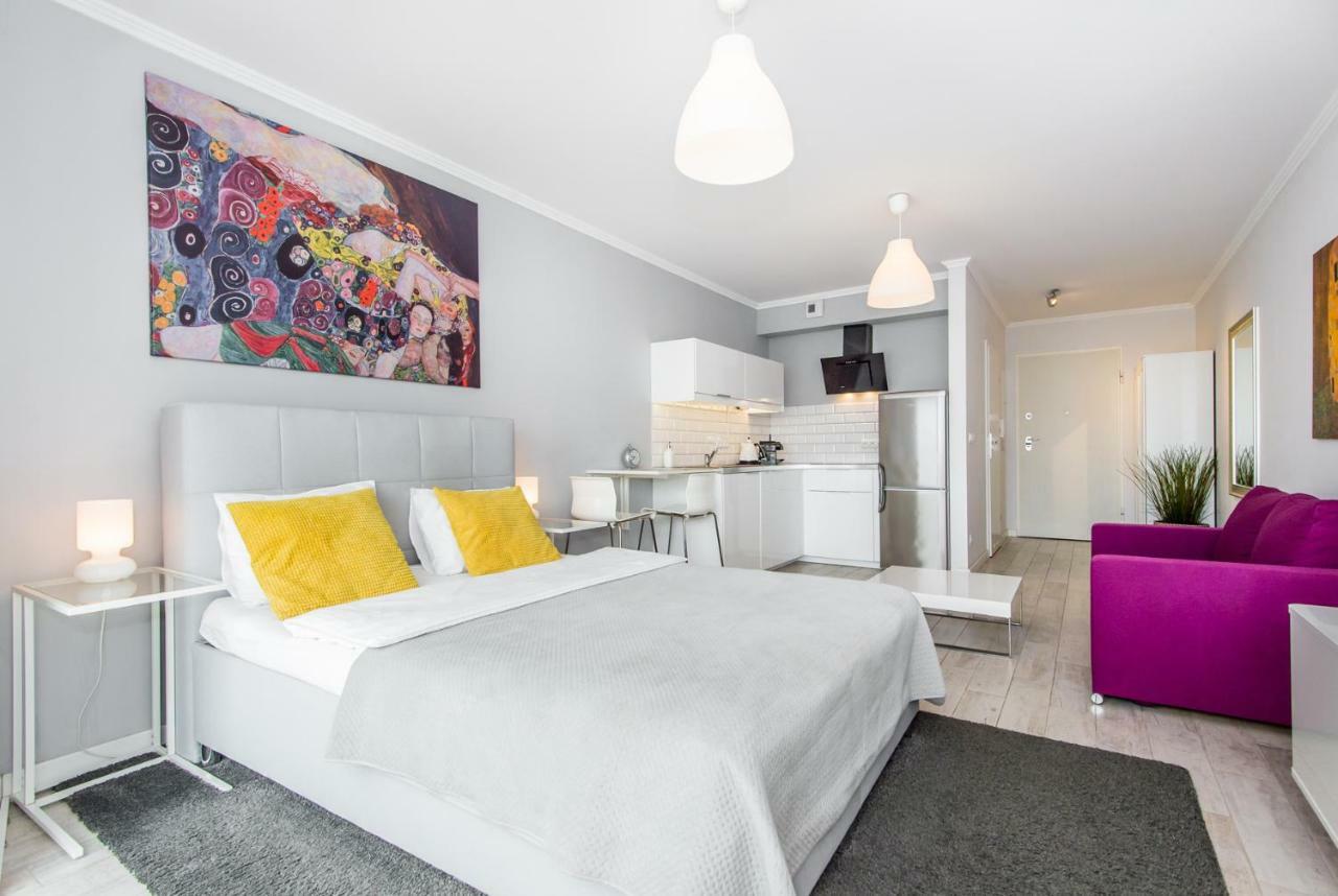 Estúdio Apartamento de 35m2 com 1 banheiro privativo em Centro de Poznan Poznań Exterior foto